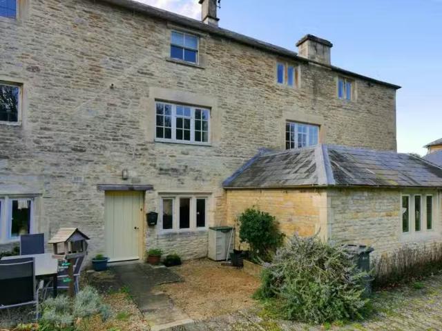 House for rent in Fossebridge, Gloucestershire