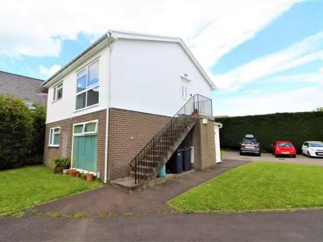 House for rent in Falcon Lodge, Wales
