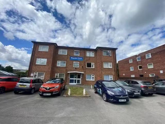 House for rent in South Lane, West Yorkshire