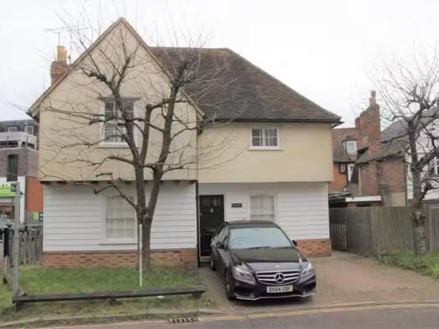 House for rent in Navestock Side, Essex