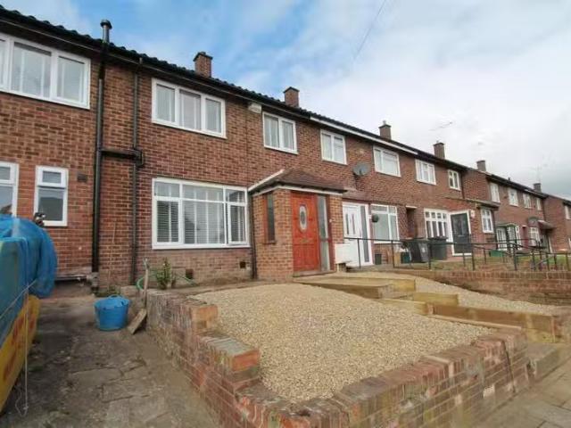 House for rent in Brondesbury, Greater London