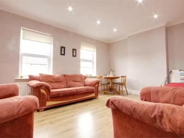 House for rent in Ponders End, Greater London