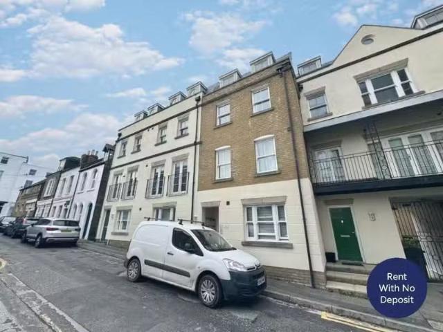 House for rent in East Cliff, Acol
