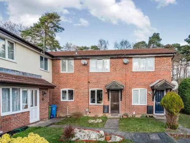 House for rent in Cove, Rushmoor