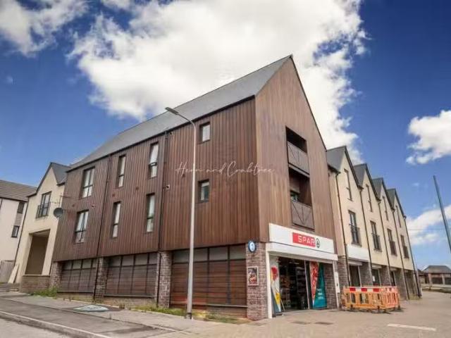 Apartment for rent in Old St. Mellons, Falcon Lodge