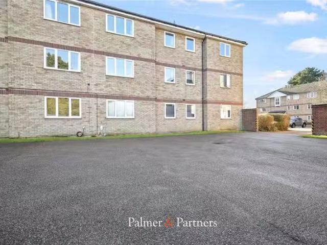 Apartment for rent in Carleton, West Yorkshire