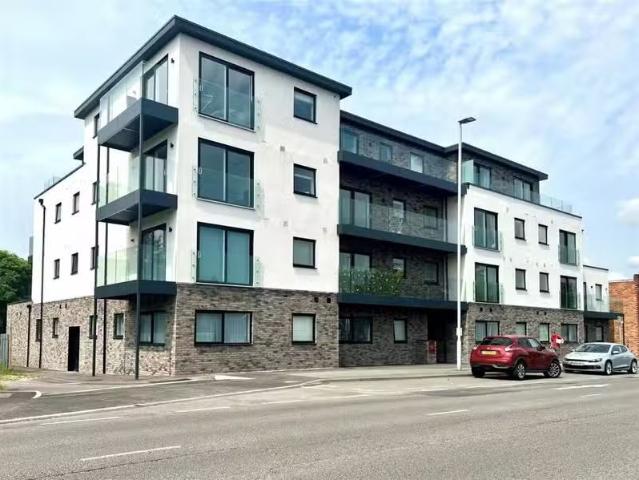 Apartment for rent in Oakdale, Poole