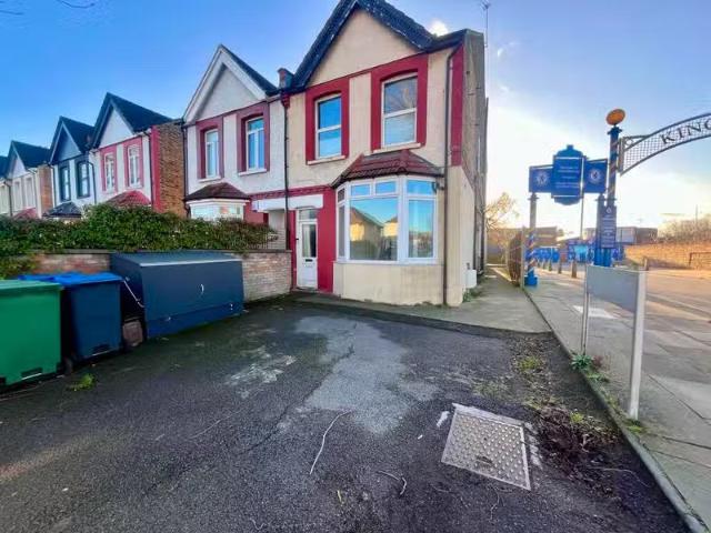 House for rent in Kingston Upon Thames, Greater London
