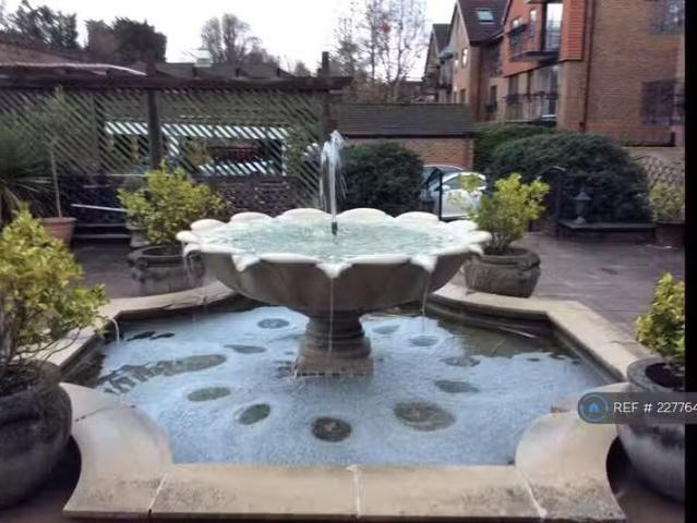 House for rent in London Borough of Croydon, Greater London
