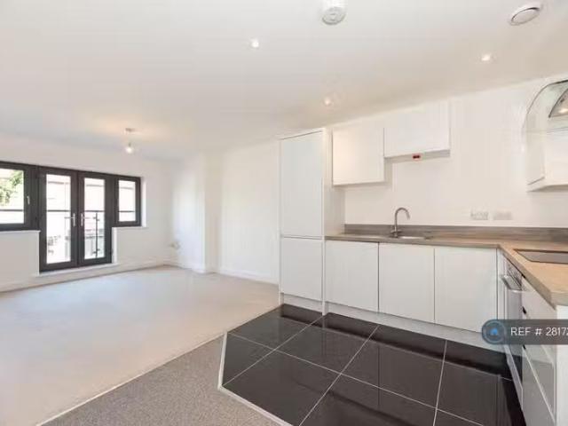 House for rent in London Borough of Merton, Mitcham