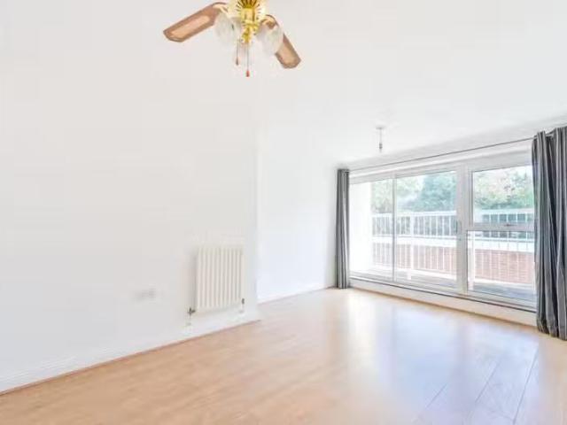 House for rent in Brentford, Greater London