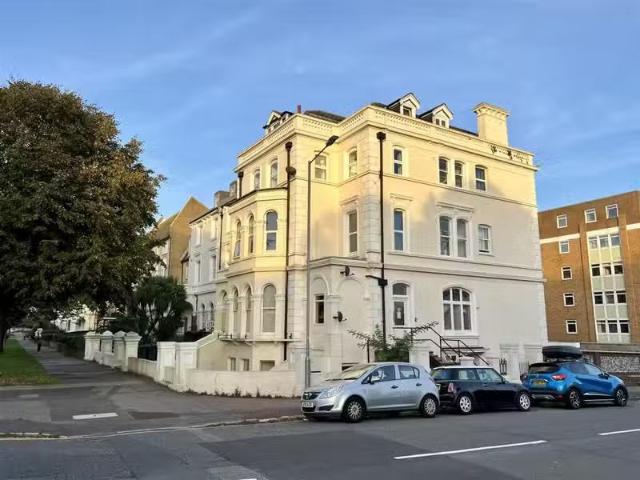 House for rent in Upperton, Eastbourne