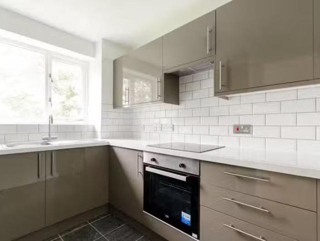 House for rent in Blackhills, Surrey