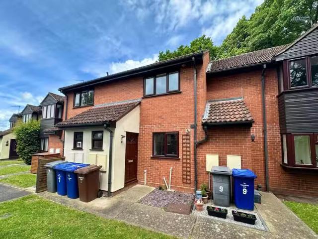 House for rent in Maidenhall, Key Street