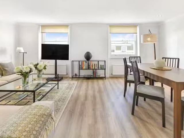 Apartment for rent in Earl's Court, Greater London