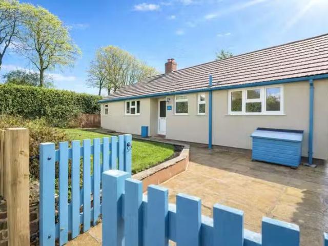 House for rent in Brandis Corner, Devon