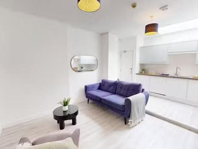 House for rent in Five Acres, Hertfordshire