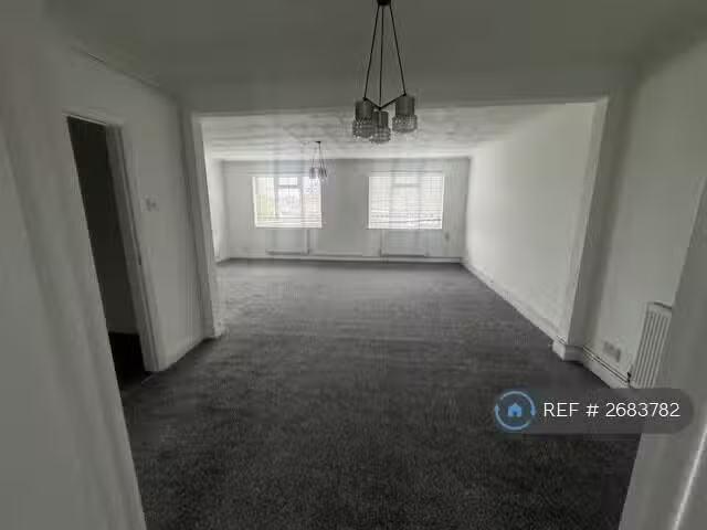 House for rent in Windmill Hill, Hamerton