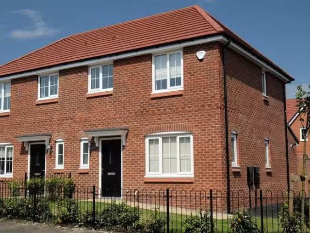 House for rent in Calderstones