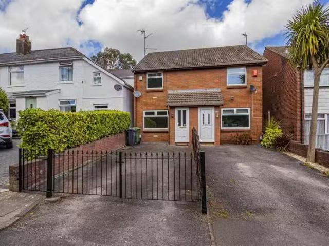 House for rent in Rhydypenau, Falcon Lodge