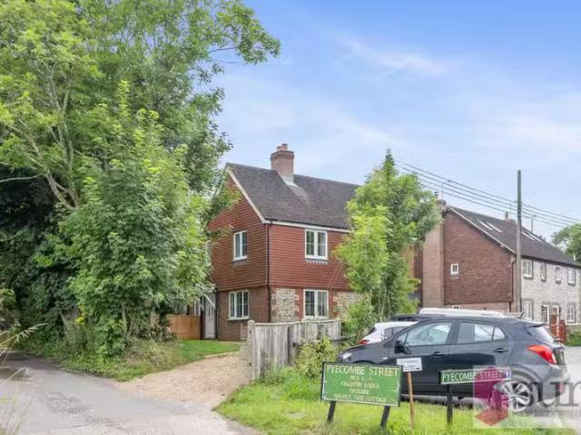 House for rent in Perryfields, West Sussex