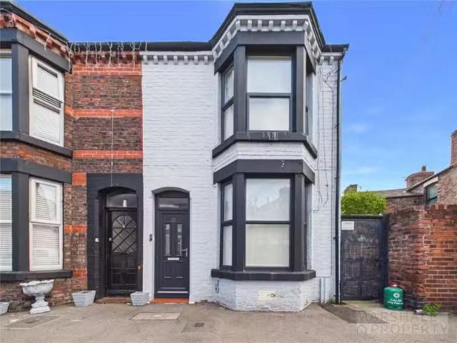 House for rent in Calderstones