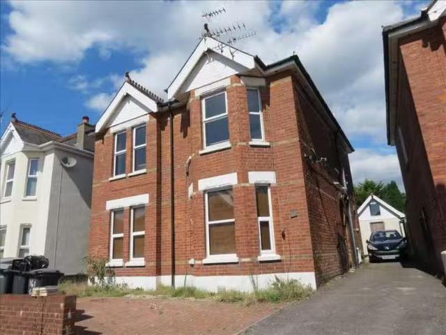 Apartment for rent in Winton, Salford