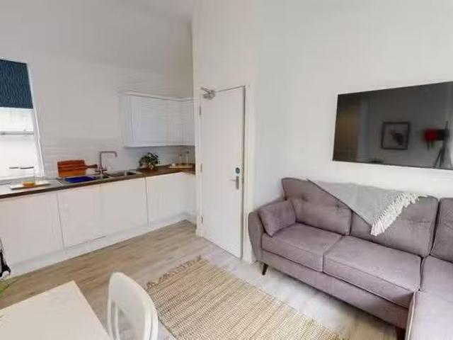 House for rent in Five Acres, Hertfordshire