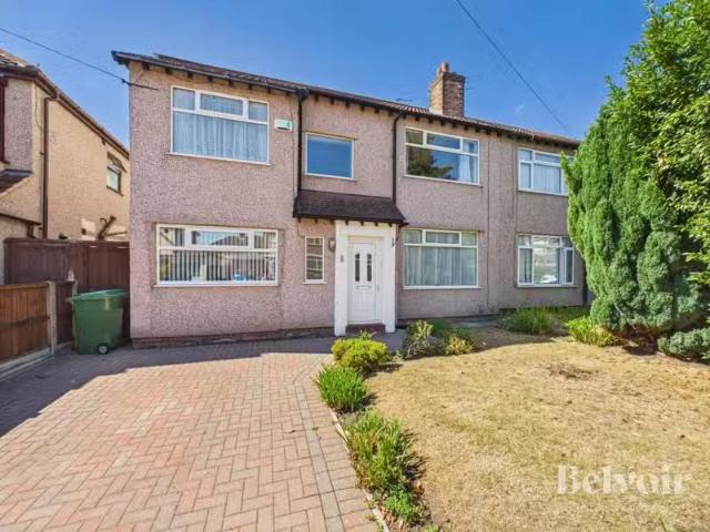 House for rent in Calderstones