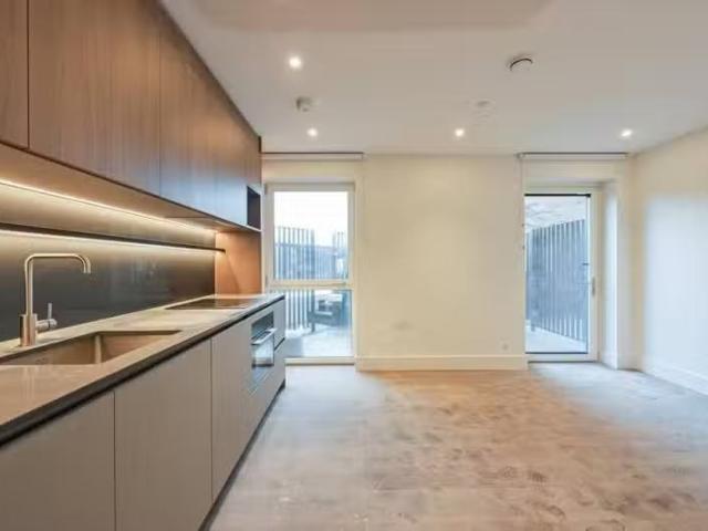 House for rent in Bow, Greater London