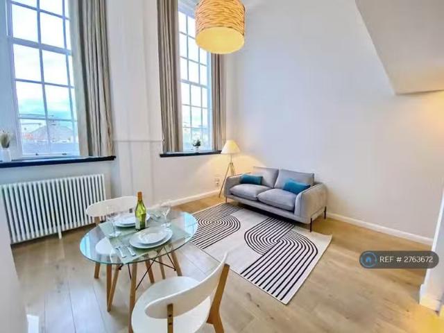 House for rent in Gayfield, Broughton