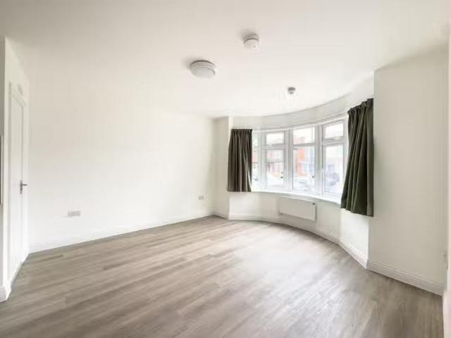 House for rent in Burnt Oak, Greater London