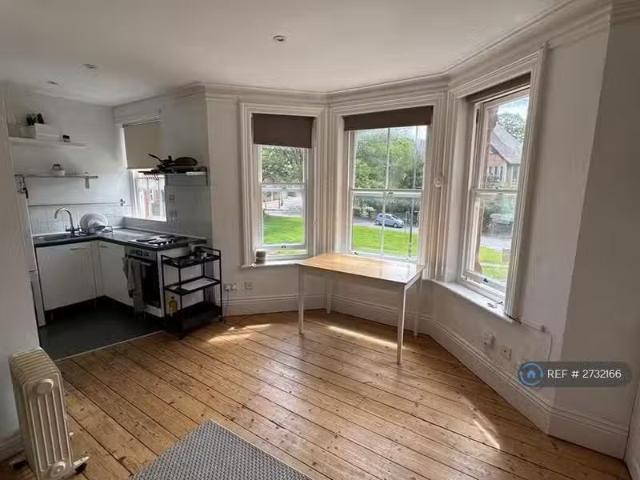 House for rent in Westborough, Surrey