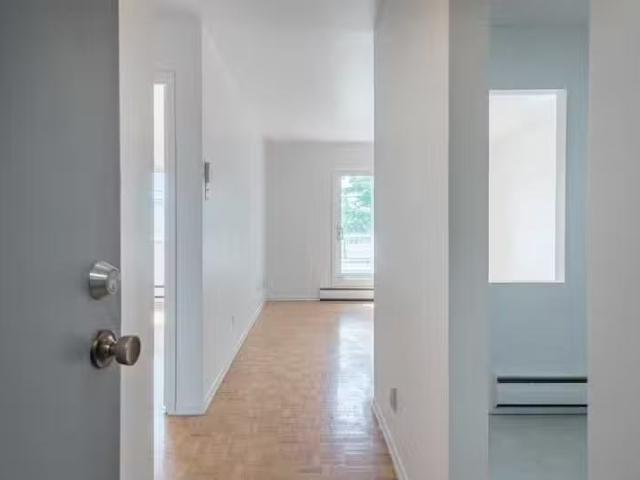 Condo for rent in St. Leonard's, Quebec