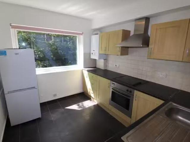 Apartment for rent in Pilgrims' Hatch, Navestock Side