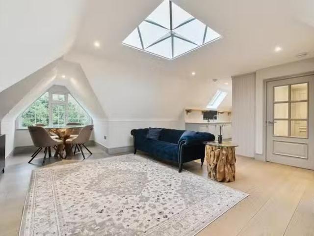 Apartment for rent in Keston Mark, Cat Hill