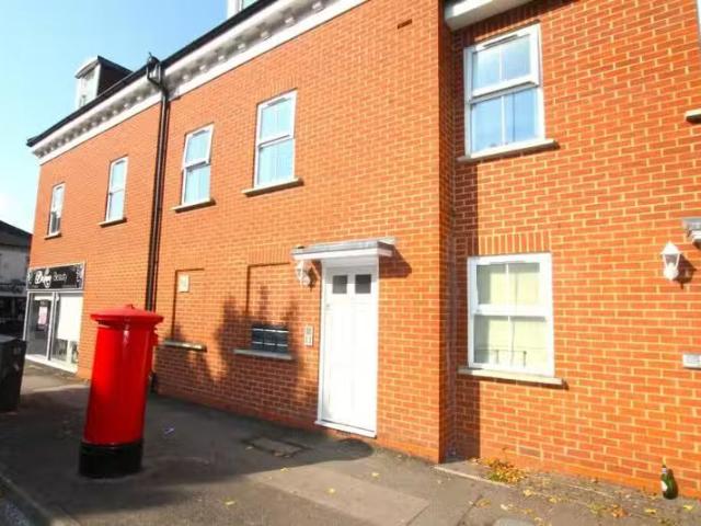 House for rent in Navestock Side, Essex