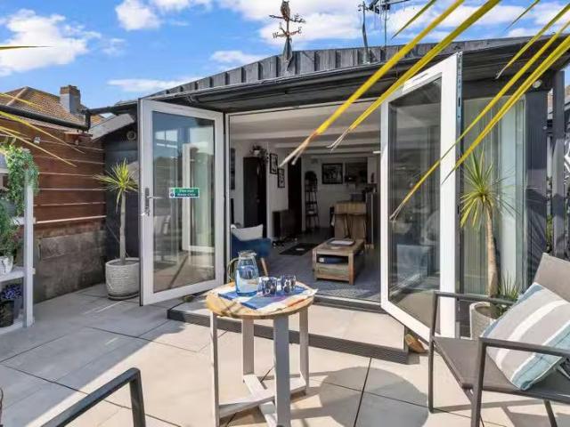 House for rent in London Borough of Croydon, Greater London