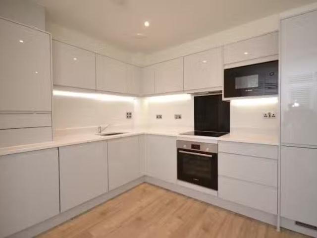 House for rent in Navestock Side, Essex