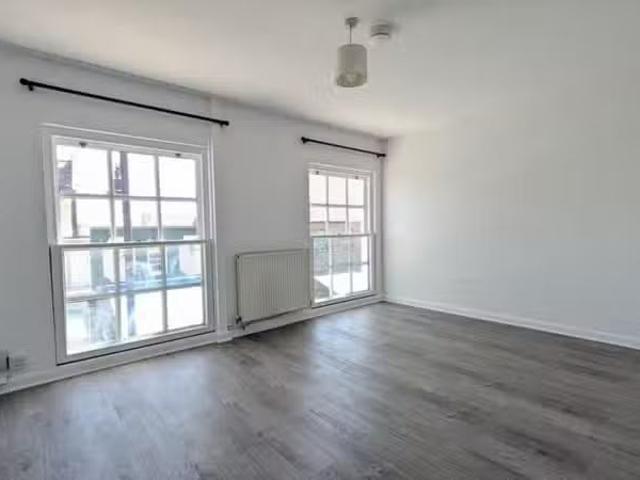 House for rent in Fishersgate, West Sussex