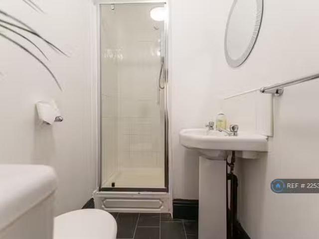 House for rent in Lee Bank, Greater Manchester