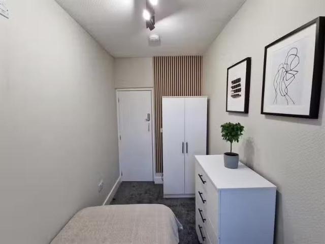 House for rent in Langley Green, West Midlands