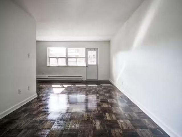 Condo for rent in Ancaster, Ontario