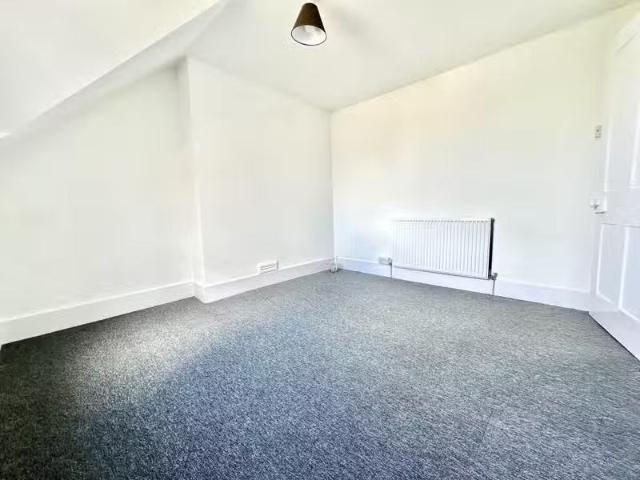 House for rent in Cliftonville West, Acol