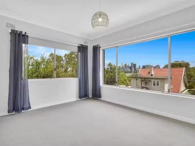 Apartment for rent in Lower North Shore, Sydney