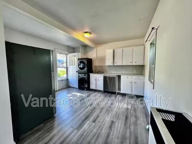 House for rent in Winfield, British Columbia