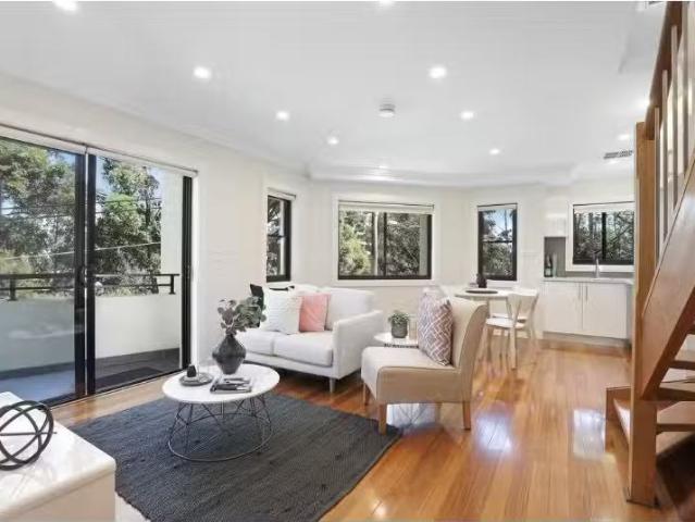 Apartment for rent in Lower North Shore, Sydney