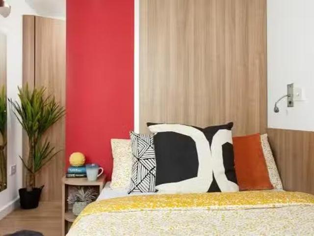 Apartment for rent in Hale Village, Tottenham Hale