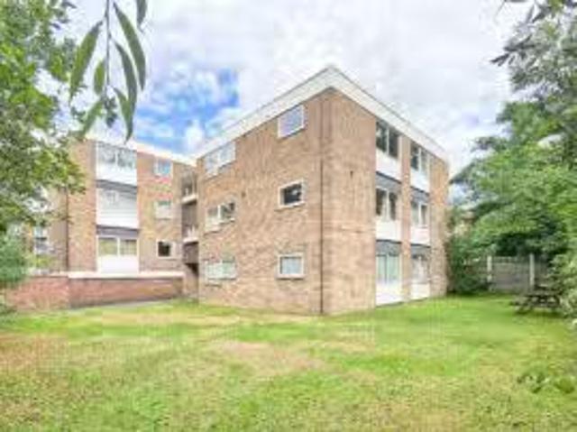 Apartment for rent in Heol-las, Surrey