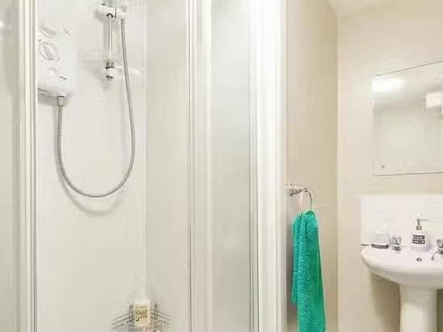 House for rent in Castle and Priory Precinct, Bare